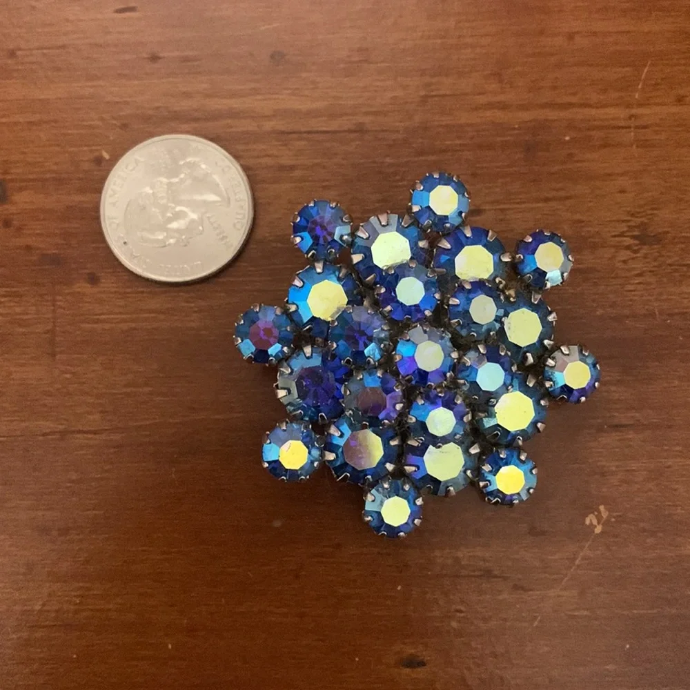 Vintage Signed Weiss Blue Aurora Borealis Rhinestone Cluster Statement brooch